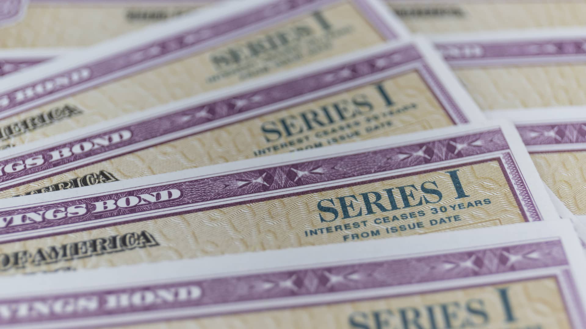 Series I Bond Yields Rise to 4.26%: Analysis of Inflation Spikes and Fixed Rate Floors
