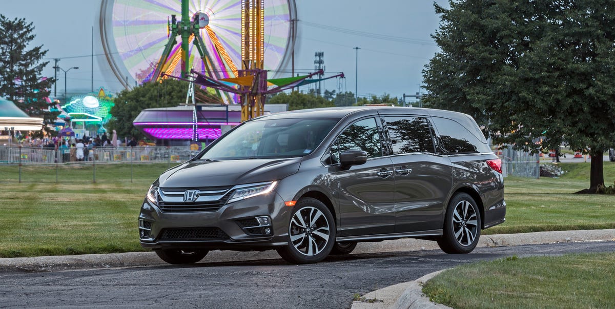 Honda Recalls 440,830 Odyssey Minivans Over Airbag Software Flaw: Critical Safety Risks Exposed