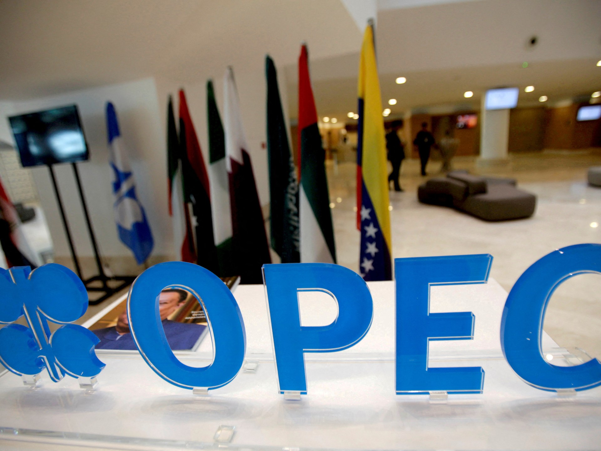 UAE Departure From OPEC Challenges Saudi Leadership Amid Energy Shock