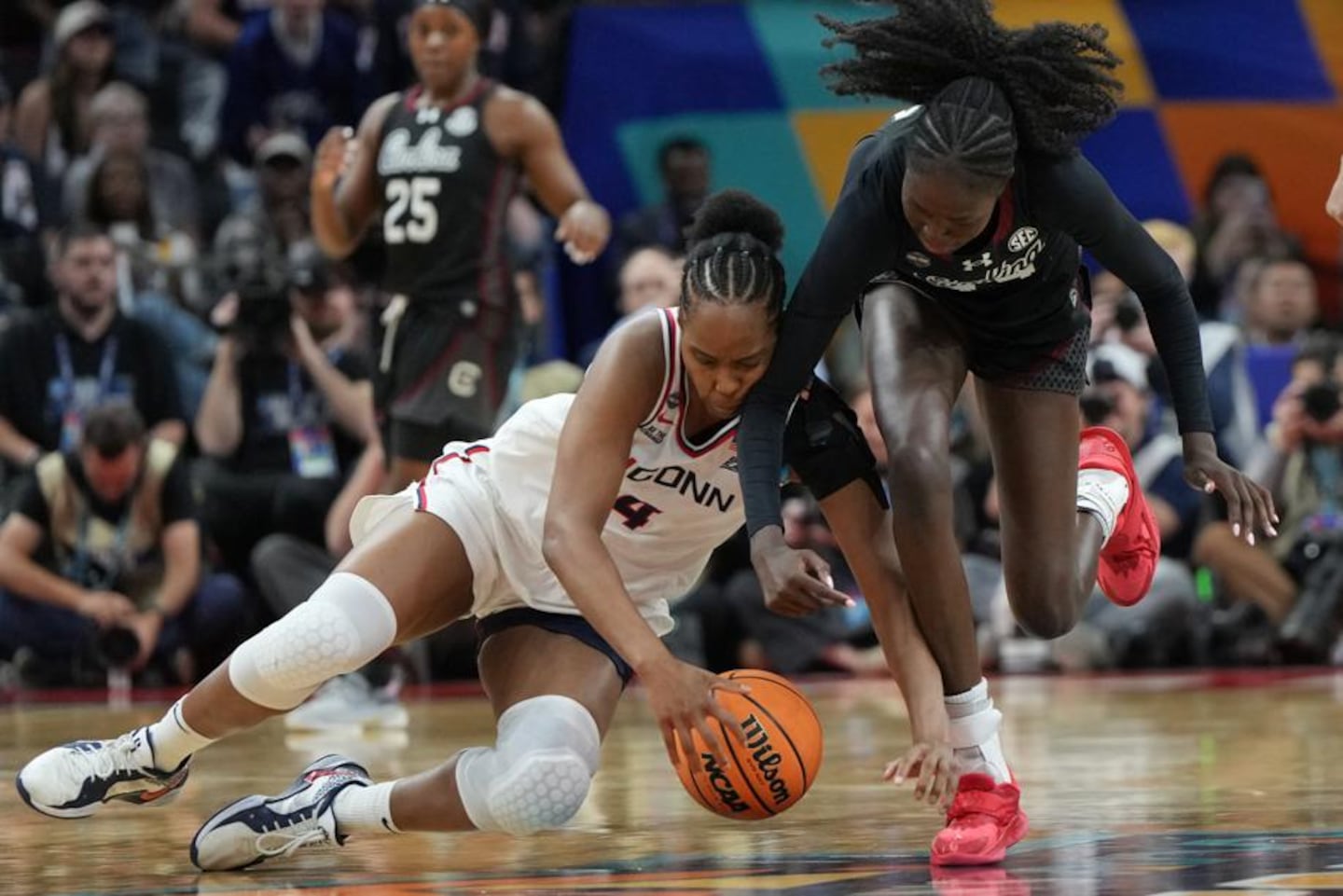 South Carolina Stuns Undefeated UConn in Elite Eight Thriller, Ending 54-Game Streak