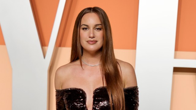 SI Swimsuit 2026: Montauk Shoot Unveils New Talent Amidst Evolving Brand Strategy