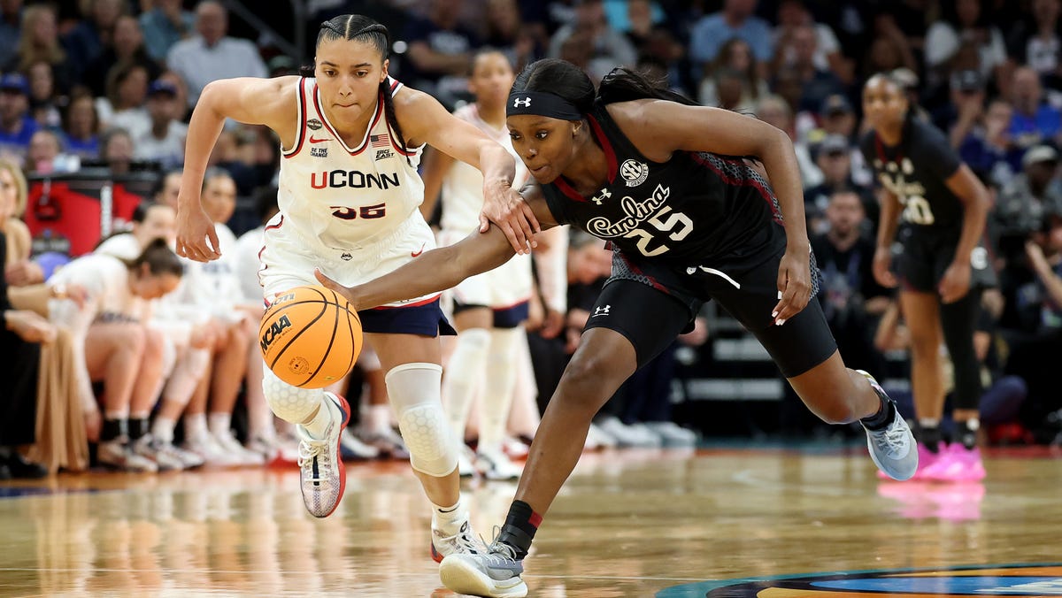 UConn's 54-Game Streak Ends: Strategic Repercussions in Women's NCAA Basketball