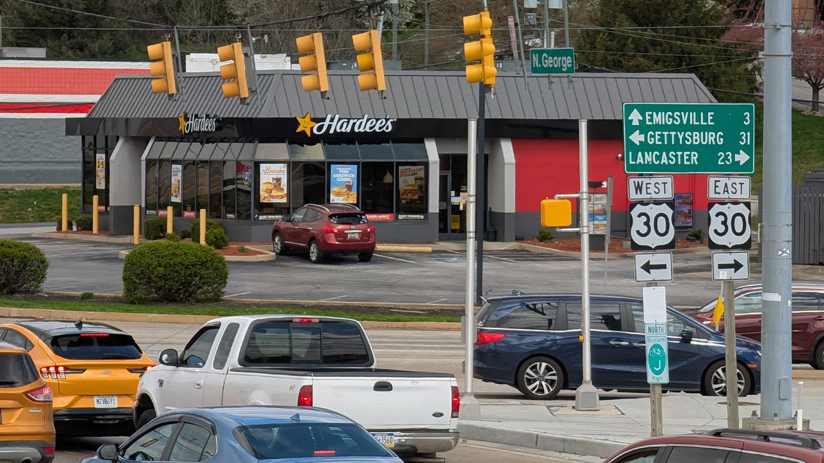 Hardee's Reverses York County Closure: Shifting Franchise Strategy and Market Re-evaluation