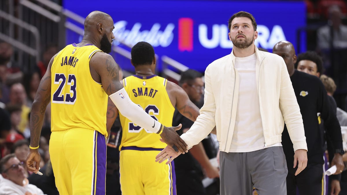 Lakers Exercise Medical Conservatism: Strategic Asset Management in Game 4 vs. Rockets
