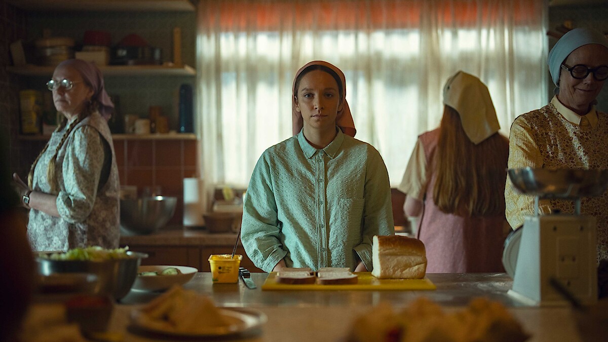 Anatomy of Influence: A Structural Analysis of Netflix’s Unchosen