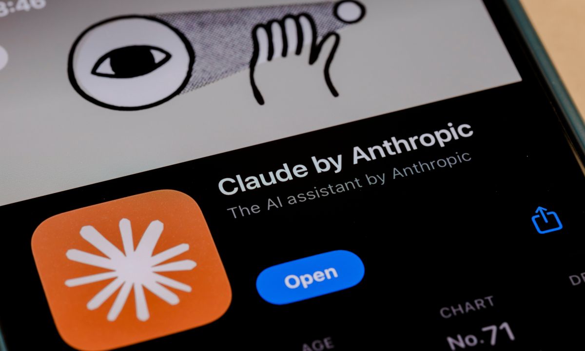 Anthropic Launches Claude Opus 4.7 and Generative Design Tools to Challenge Creative Incumbents