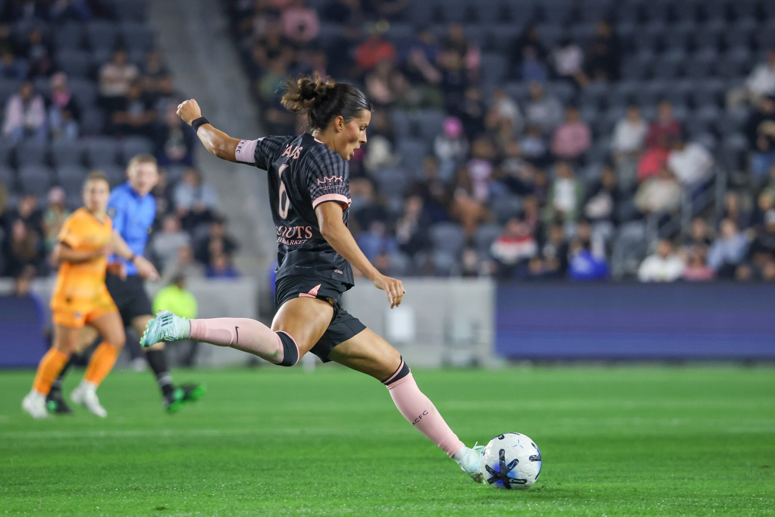 Tactical Divergence: Analyzing Angel City FC’s Possession Model vs. Portland’s Defensive Efficiency
