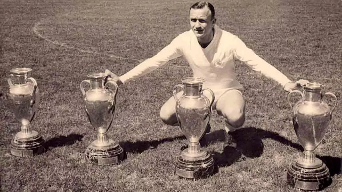 José Emilio Santamaría: The Defensive Pillar of Real Madrid’s Hegemony