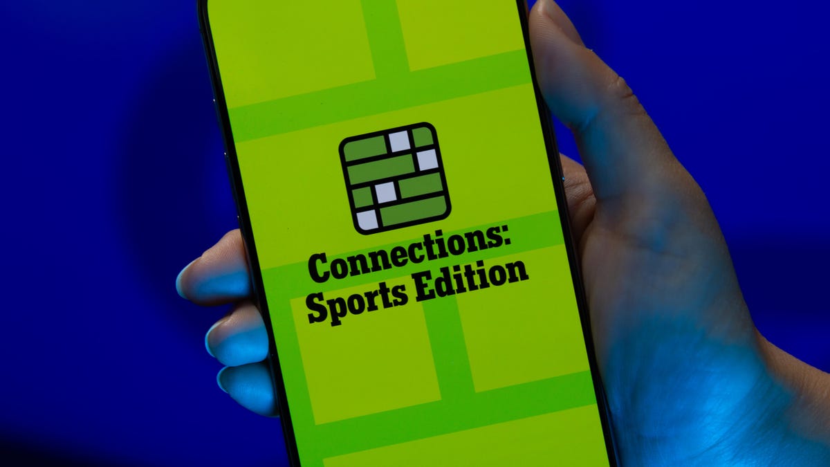 NYT Connections: Driving Digital Subscriptions & Engagement Through Gaming Strategy