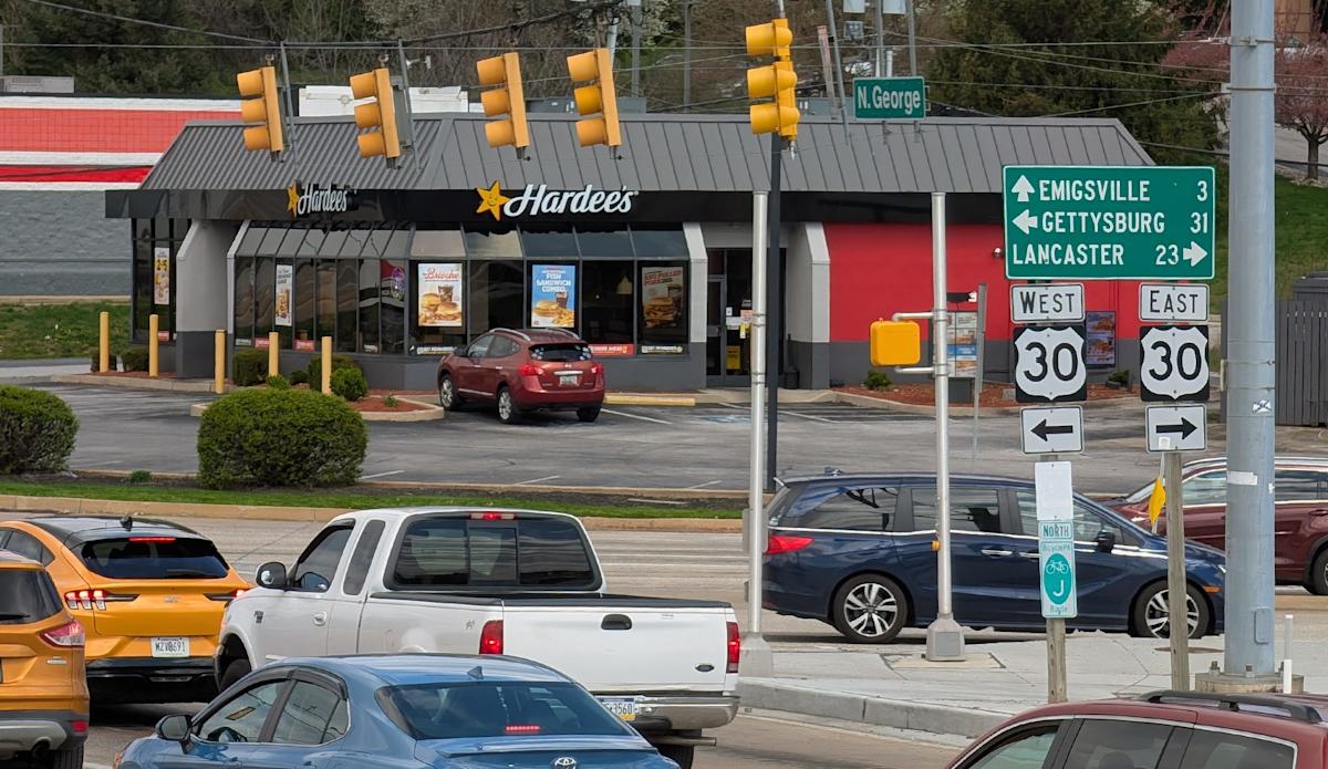 Hardee's Reverses York County Closure: Shifting Franchise Strategy and Market Re-evaluation