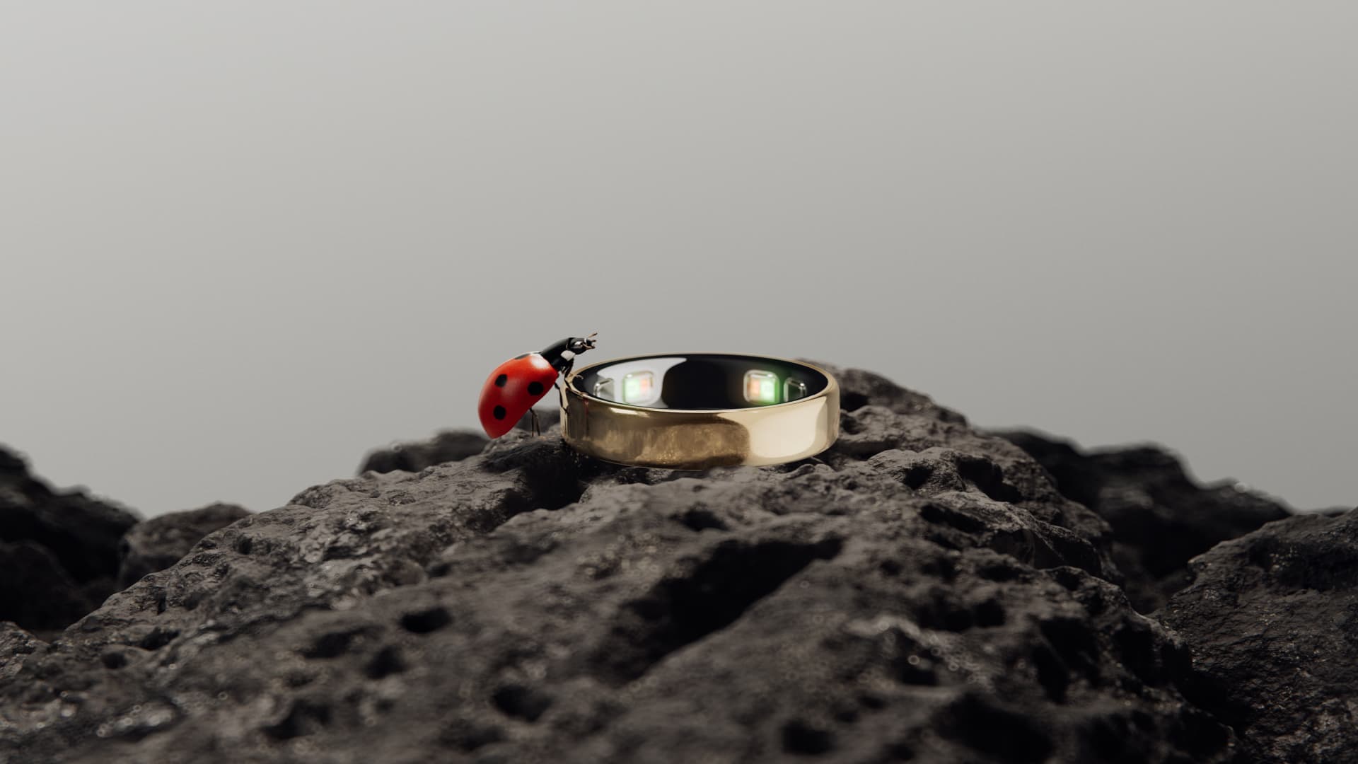 Oura Ring 5: Overcoming Physics for Wearable Miniaturization