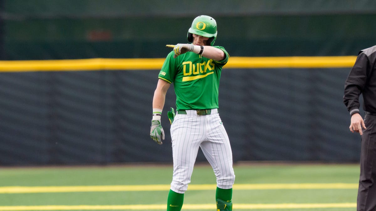 Postseason Leverage: Oregon vs. USC and the Battle for NCAA Regional Hosting