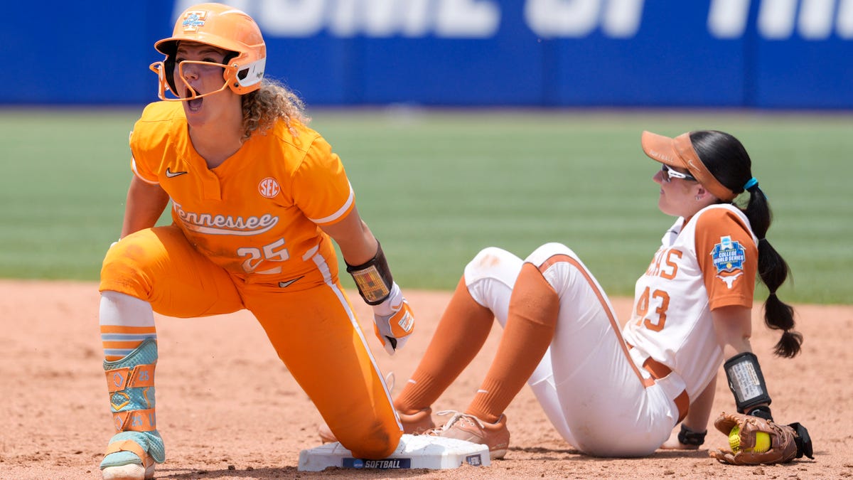 Texas Faces Tennessee in High-Stakes 2026 WCWS Semifinal Rematch