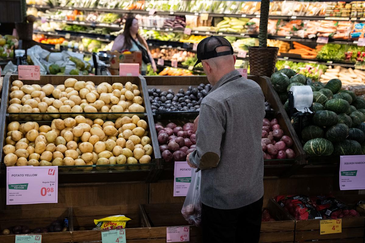Social Security 2027 COLA Projections Climb to 3.9% Amid Inflationary Pressures