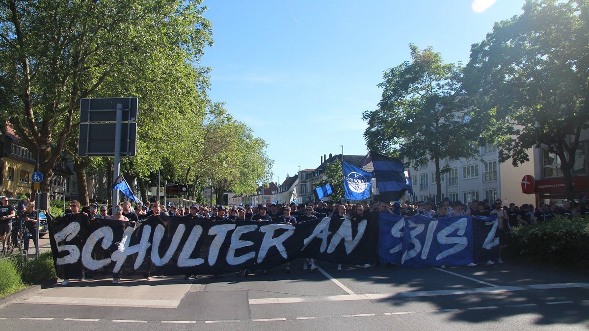 VfL Wolfsburg: Strategic Existentialism and the Management Paradox in the Relegation Playoff