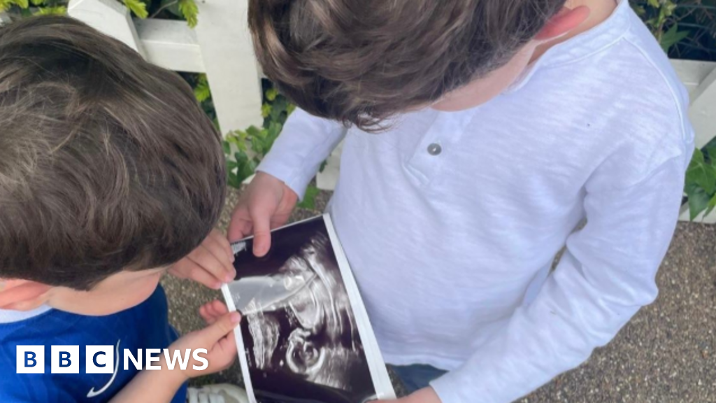 Princess Eugenie Announces Third Pregnancy; Due Summer 2026