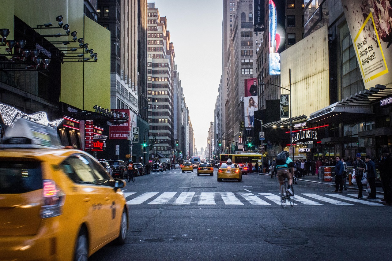 Fatal Midtown Manhattan Manhole Incident Sparks Infrastructure Safety Review