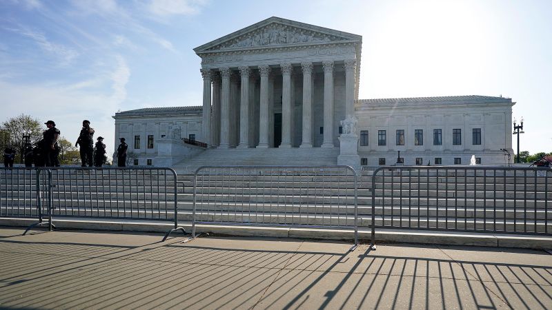 SCOTUS Stays Alabama Redistricting Order: Judicial and Electoral Analysis