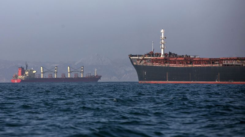 US Maintains High-Readiness Posture Amid Strait of Hormuz Standoff