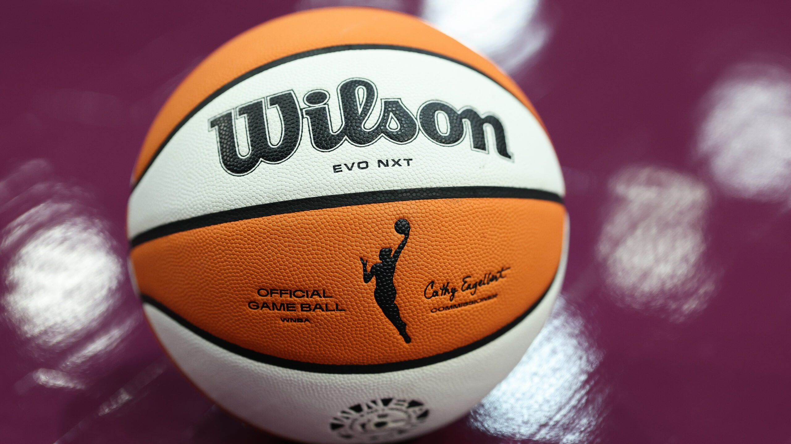Connecticut Sun Sold to Fertitta: WNBA Franchise Slated for 2027 Houston Relocation