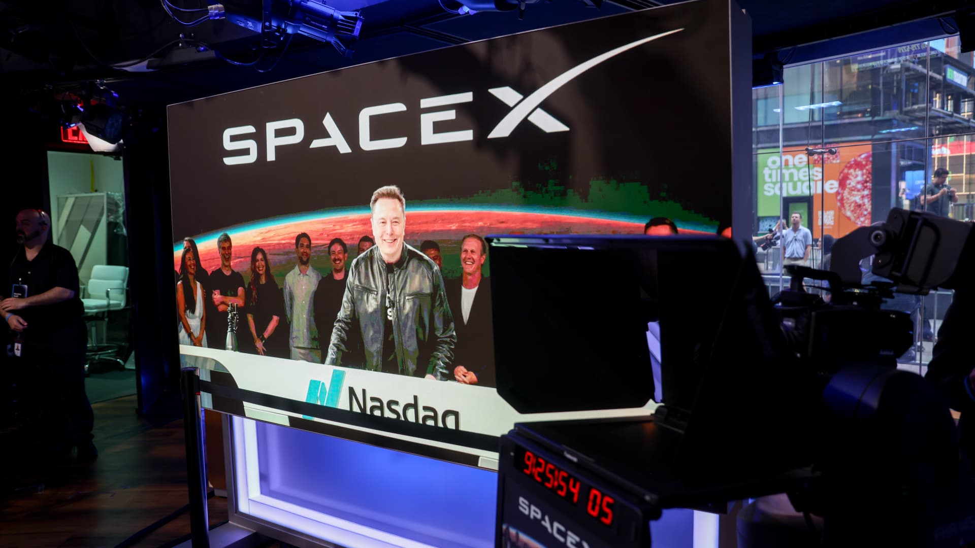 SpaceX IPO Dive: Market Value Plummets Amidst Equity Volatility and Debt Demand