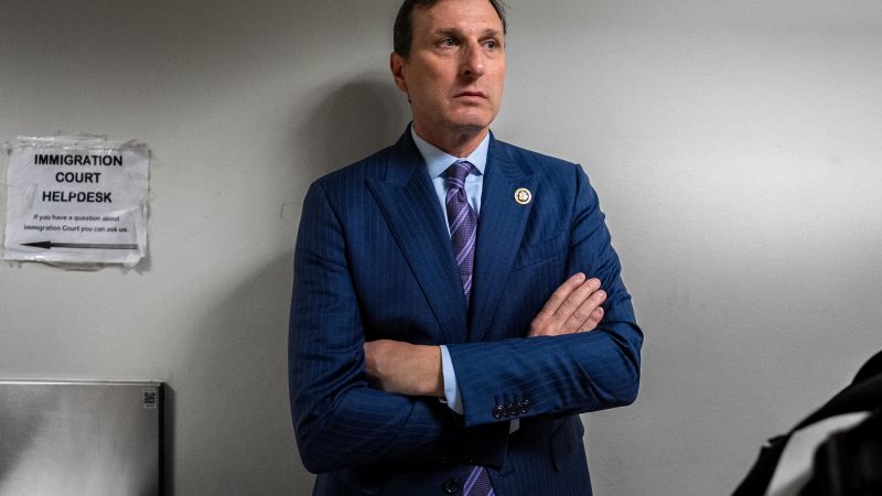 Political Polarization Fuels Retail Exclusion Crisis: Congressman Denied Service at Brooklyn Cafe