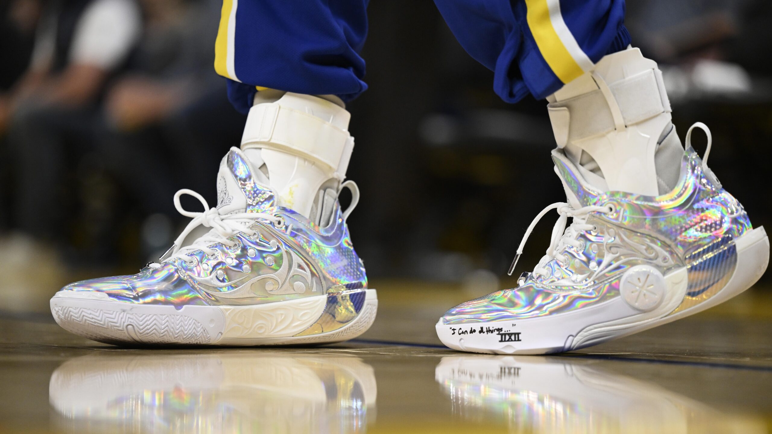 Stephen Curry Signs Landmark 10-Year Partnership with Li-Ning