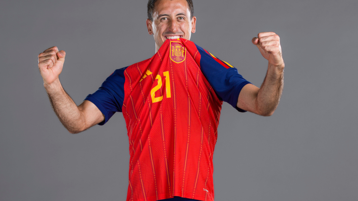 Mikel Oyarzabal: Spain's Tactical Nexus and Record Pursuit for the 2026 World Cup
