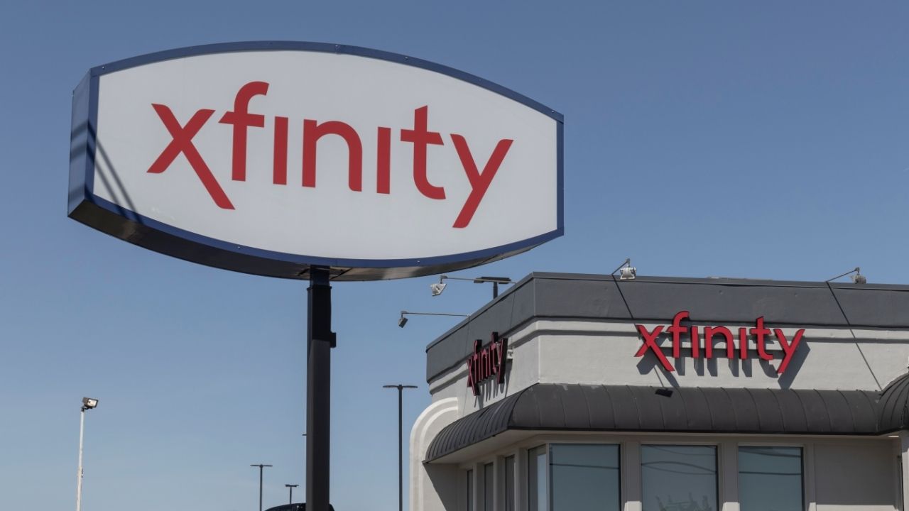 Xfinity Service Outages: An Analytical Review of Reporting Discrepancies