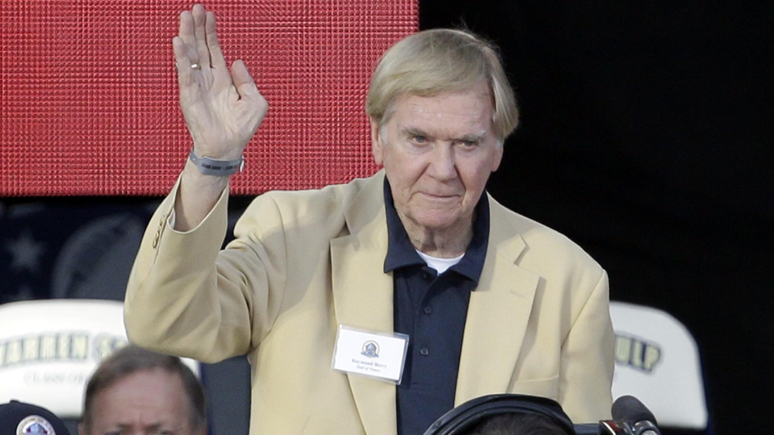 Raymond Berry: A Football Icon's Illustrious Career and Enduring Legacy