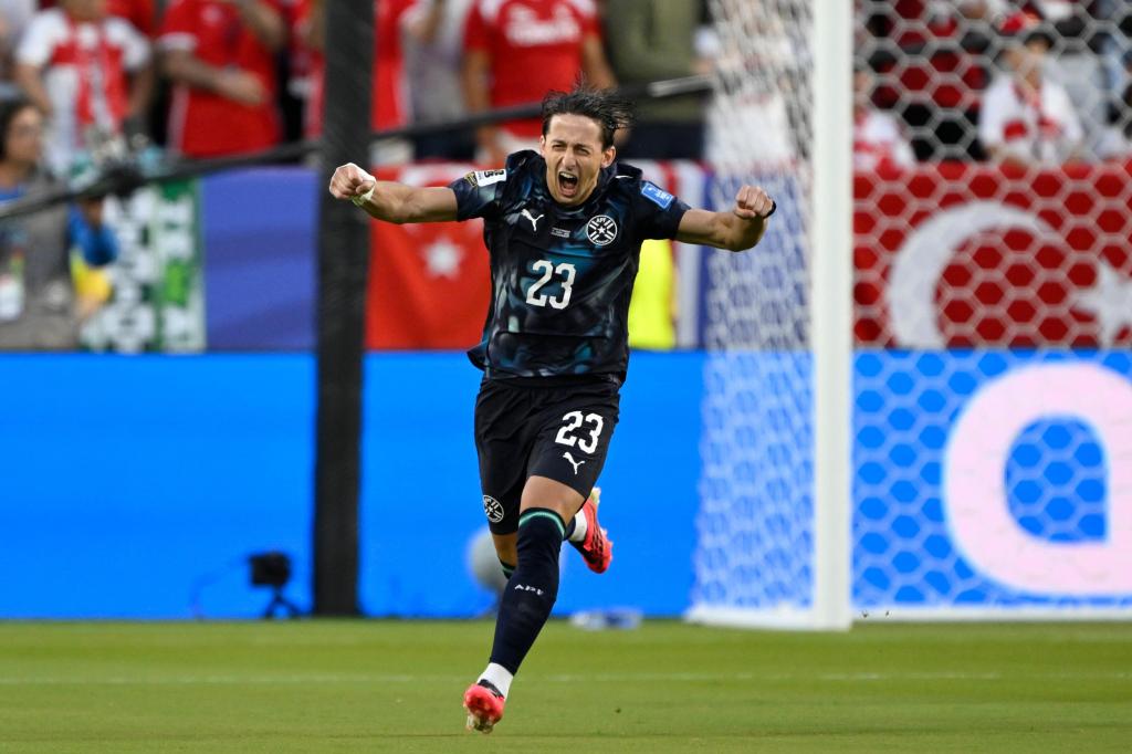 Paraguay vs. Turkey: Analytical Breakdown of Tactical Resistance and the 'Almirón Precedent'