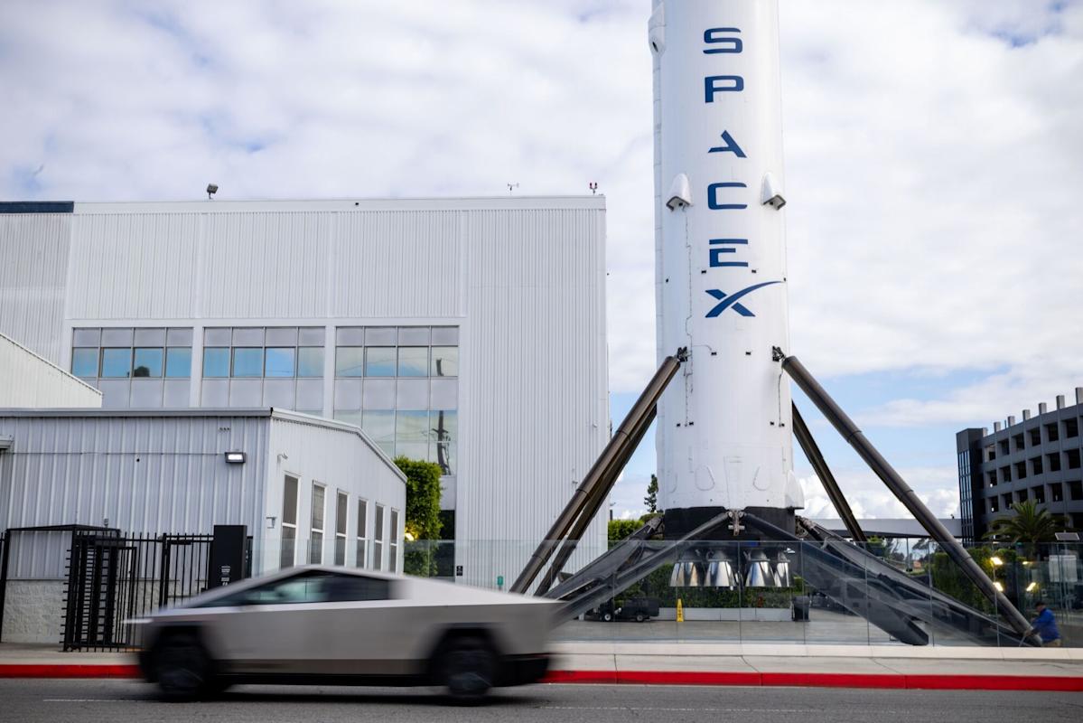 SpaceX IPO Targets $75 Billion Valuation with Unconventional Fixed-Price Strategy