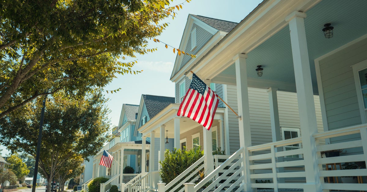 Mortgage Market Divergence: 30-Year Fixed Rates Dip as 20-Year Rates Surge Amid Geopolitical Tensions and Fed Anticipation