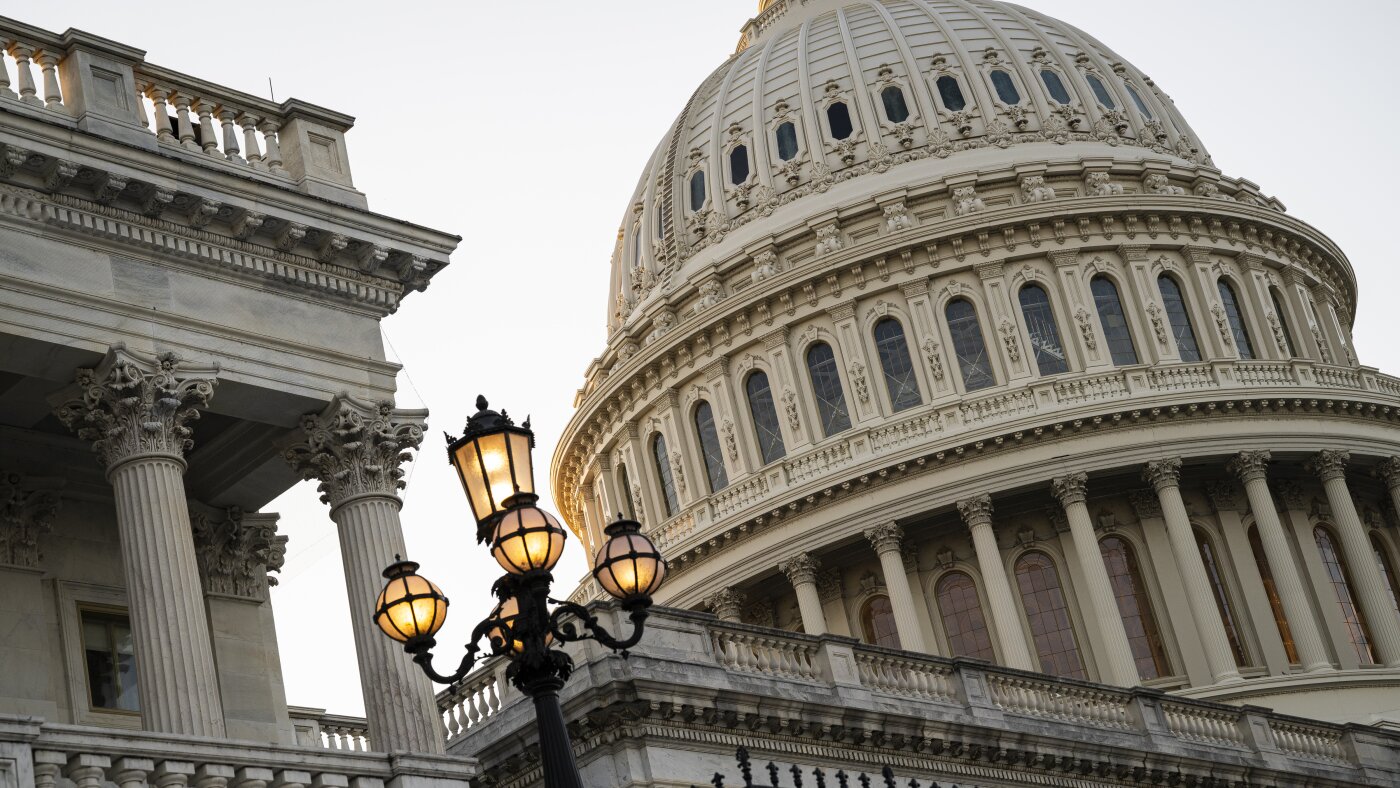 House Passes Faster Labor Contracts Act to Streamline Union Negotiations