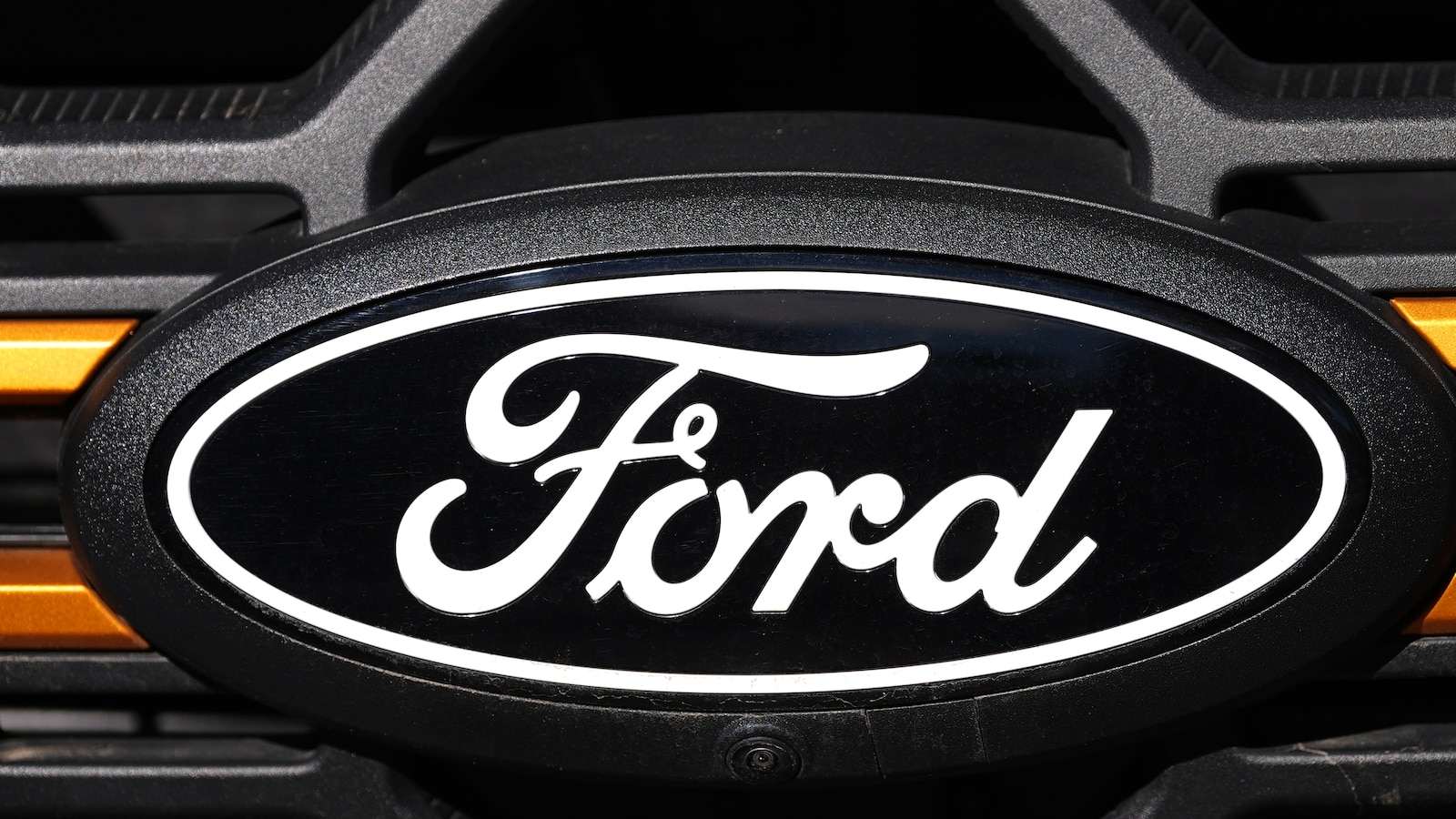 Ford Issues Urgent 'Do Not Drive' Order for 4,600 Vehicles and Expands SUV Seat Belt Recall