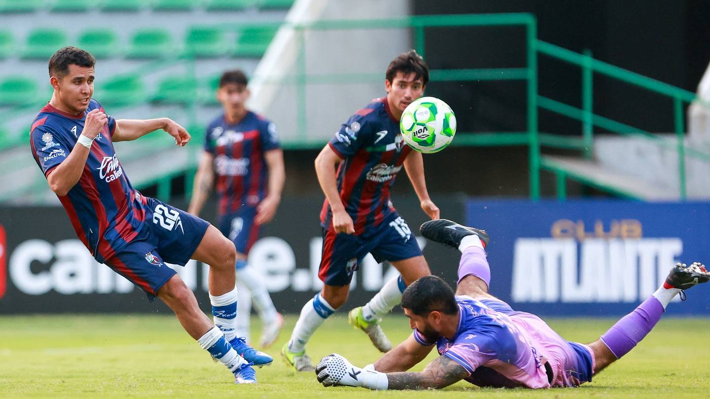 Atlante vs. América: The Economics of Institutional Reintegration at Estadio Azteca