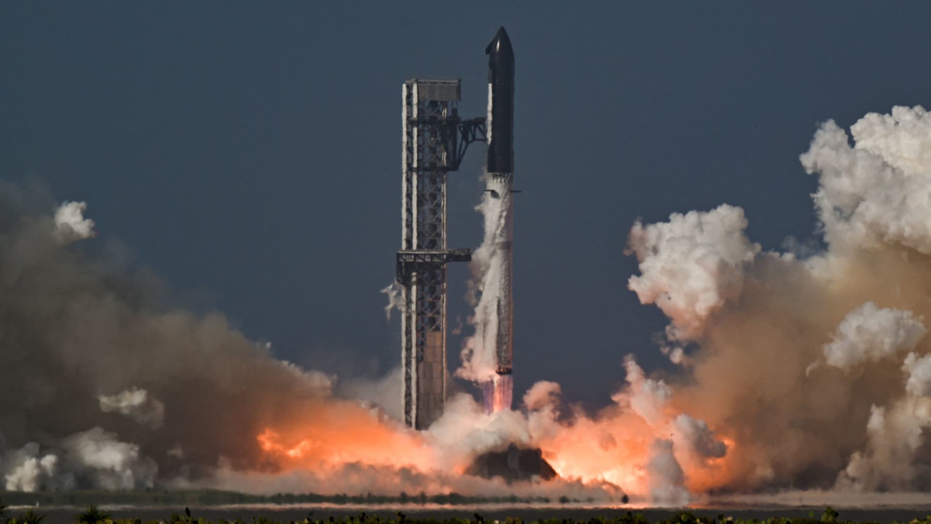 SpaceX Completes Starship Flight 13 Test