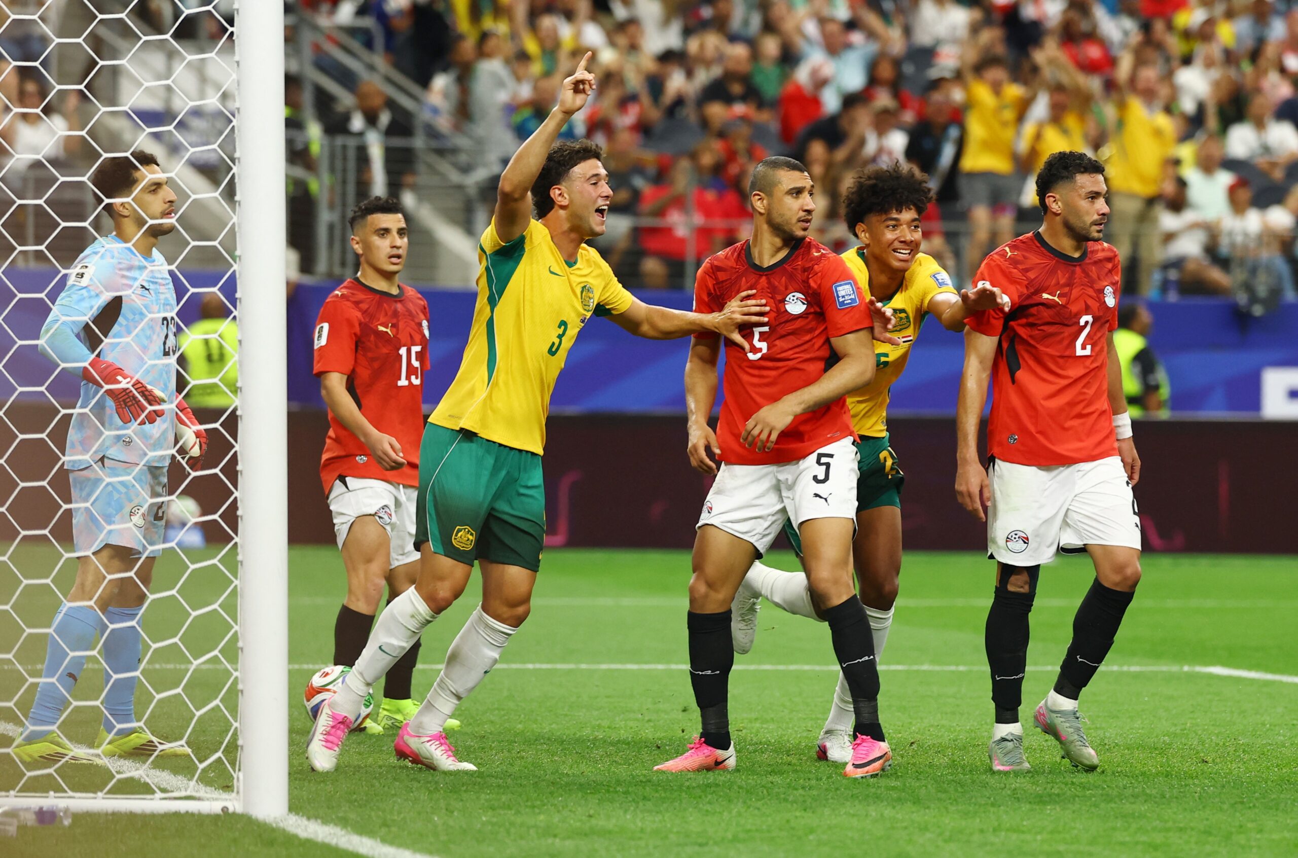 Argentina's World Cup Campaign: Balancing Online Speculation with Tactical Discipline