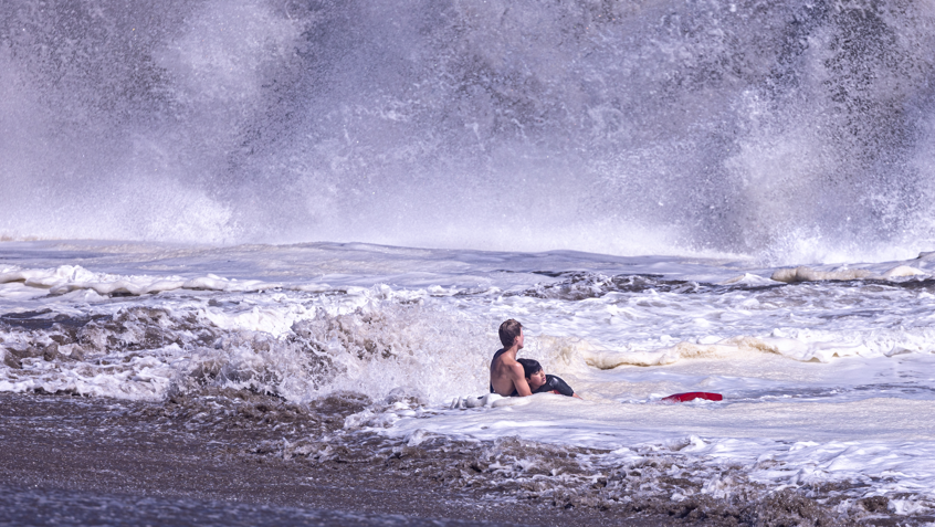 Santa Cruz Lifeguard Rescue Catalyzes Urgent Reassessment of Coastal Safety & Lifeguard Shortages