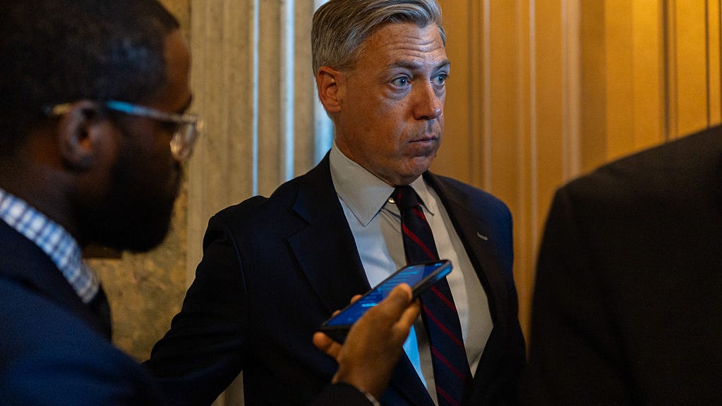 Senator Banks Introduces Citizenship Act of 2026 to Challenge Birthright Citizenship
