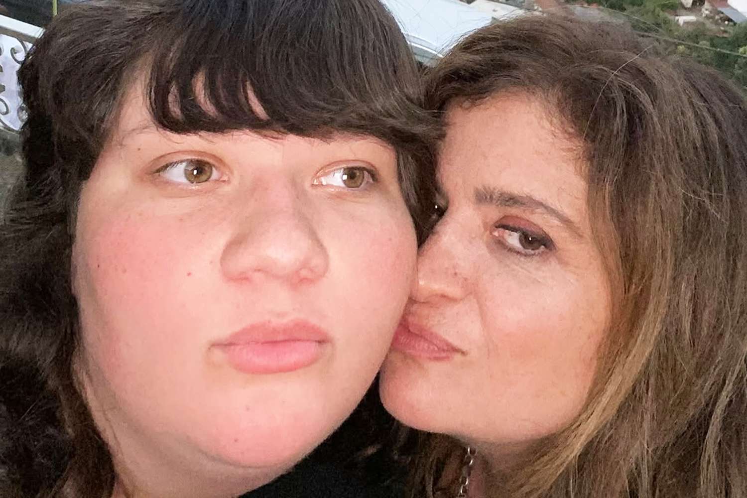 Guarnaschelli's 'Never Send Back Food' Stance Ignites Culinary Ethics Debate
