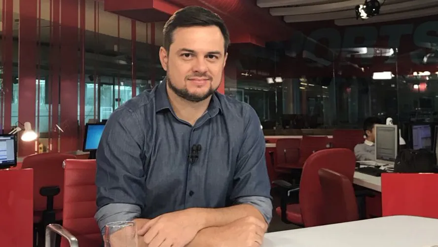Global Sports Broadcasting: Navigating Operational Hurdles and Strategic Talent Shifts