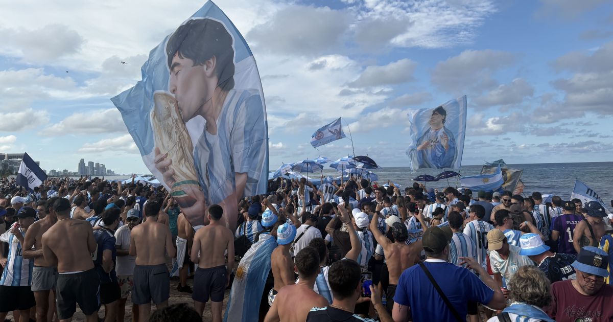 Argentina's World Cup Campaign: Balancing Online Speculation with Tactical Discipline