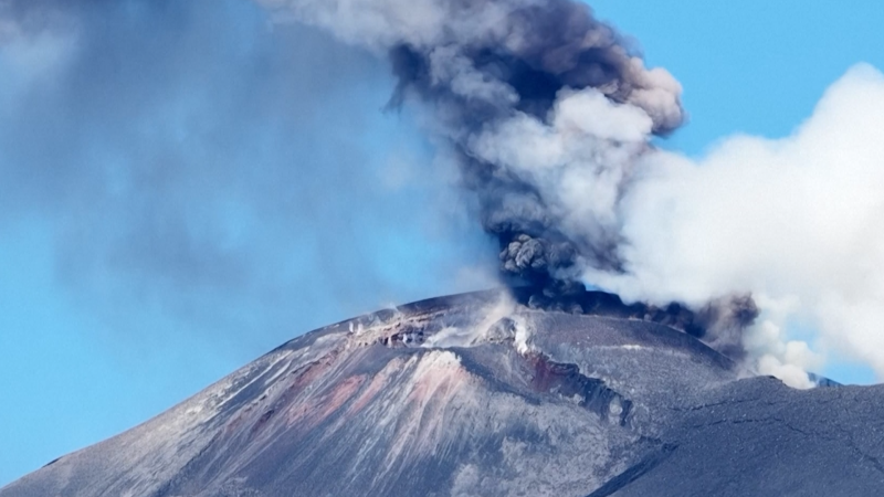 Mount Etna's Nine-Day Eruption: Operational Resilience and Economic Impact