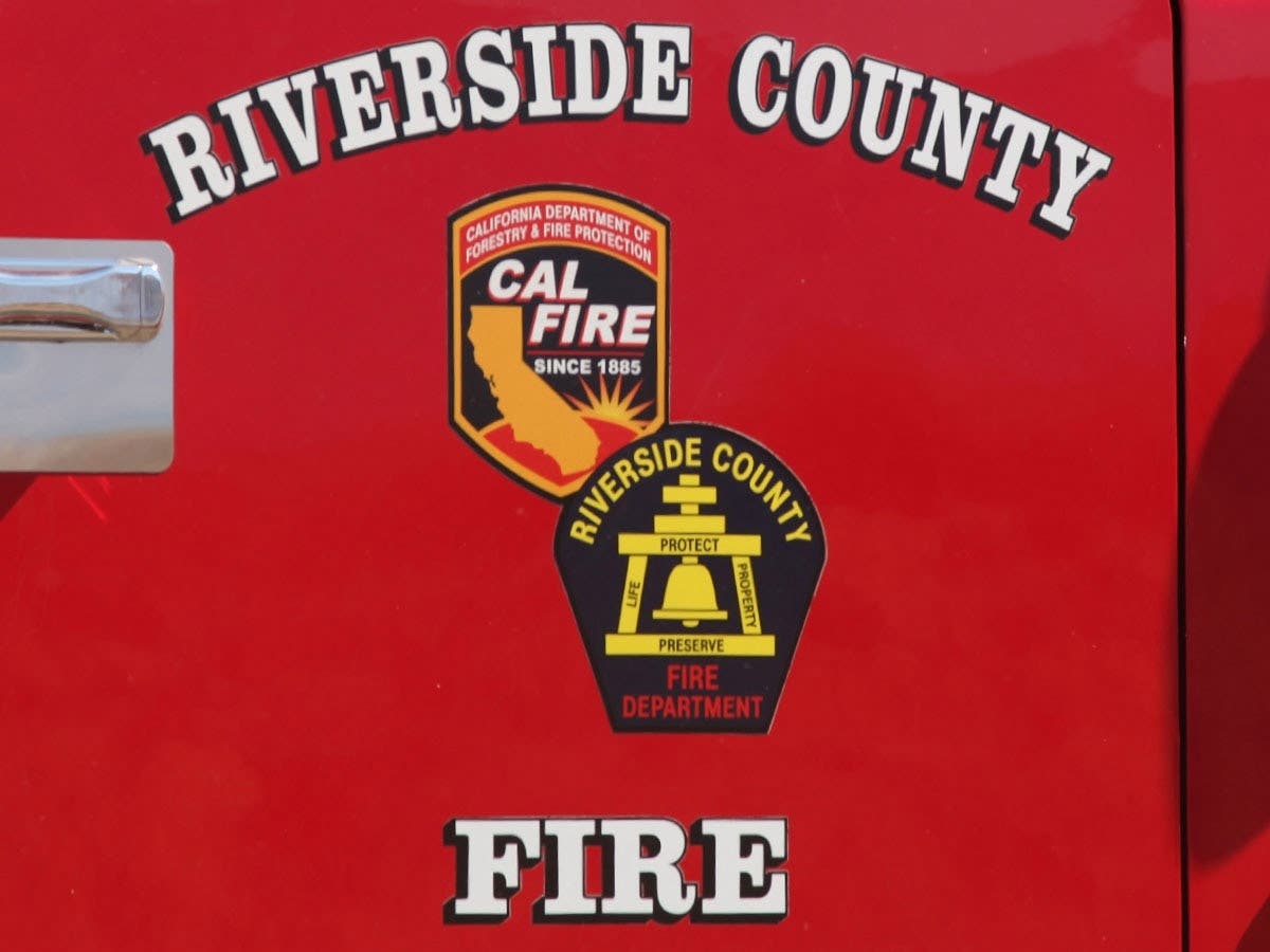 Rider Fire: Multi-Agency Response Halts 140-Acre Wildfire Near I-215 in Mead Valley