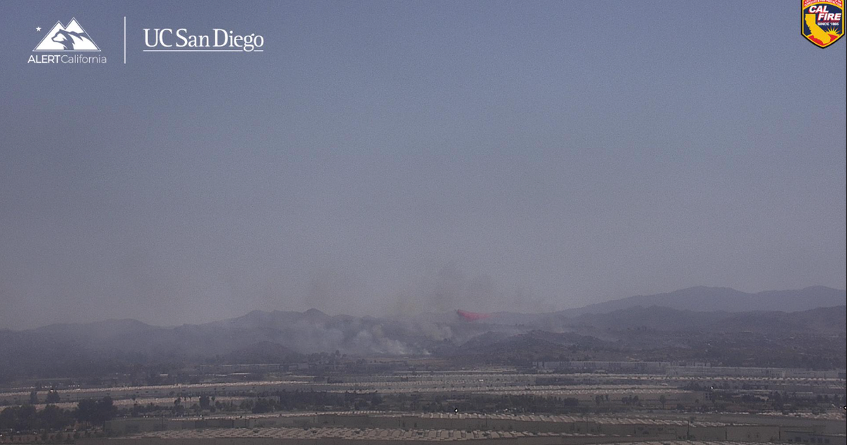 Rider Fire: Multi-Agency Response Halts 140-Acre Wildfire Near I-215 in Mead Valley