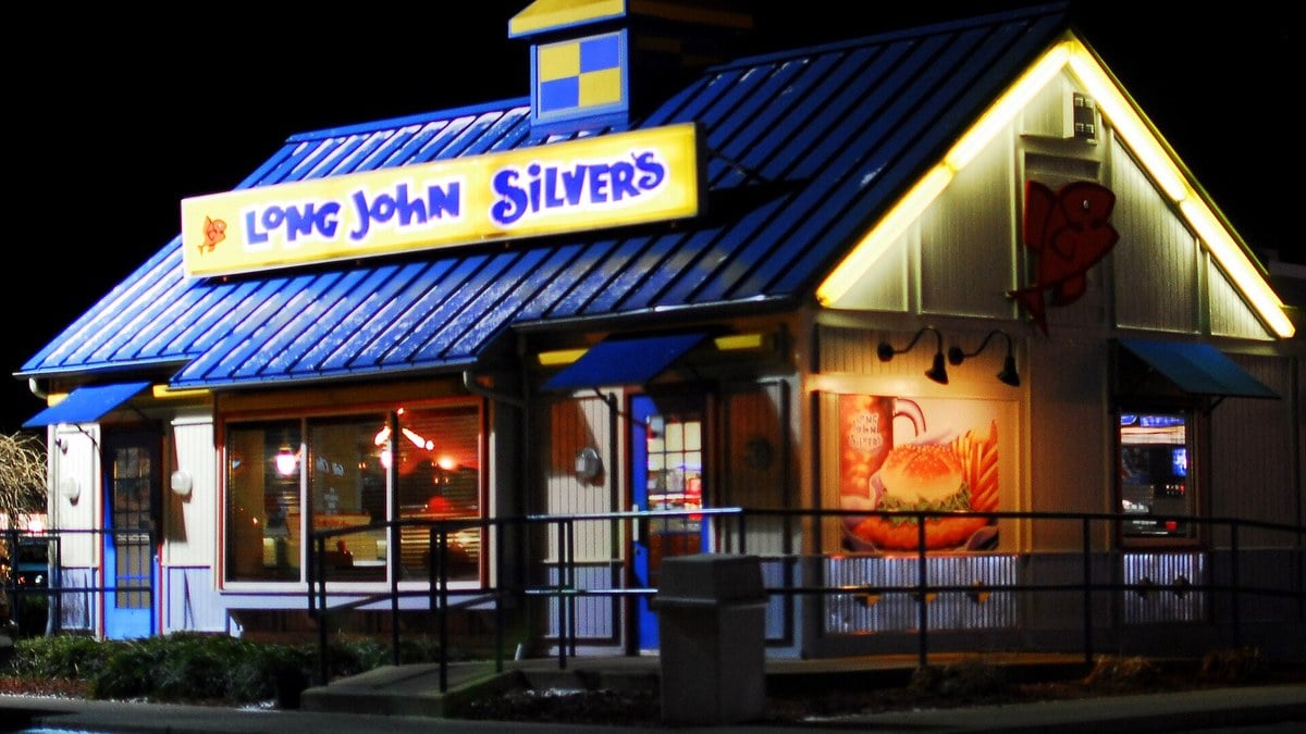 Long John Silver's Shrinks Below 500 Units Amid Restructuring
