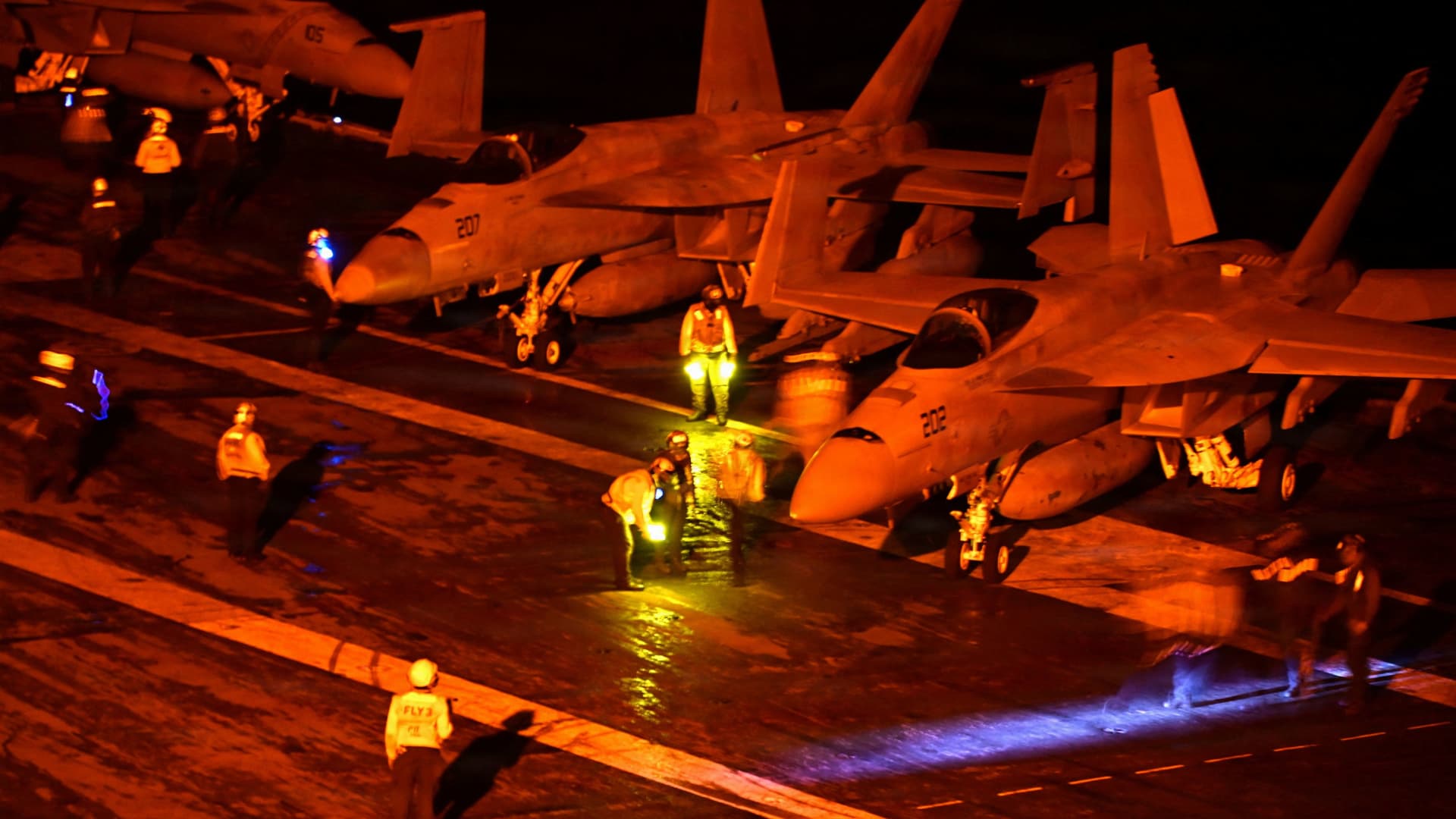 US Strikes Larak Island as Iran Launches Missile Retaliation at Jordanian Bases