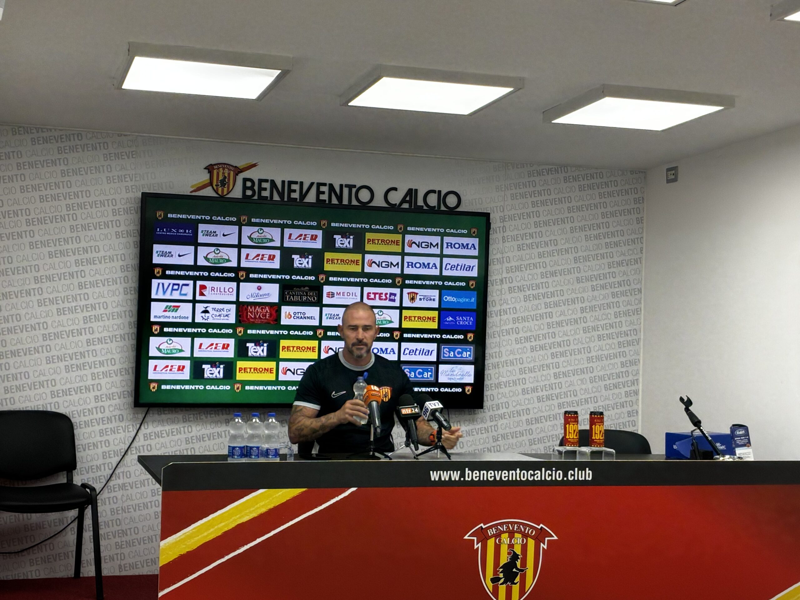 Operational Logistics and Tactical Equilibrium: Fiorentina vs. Benevento Analysis