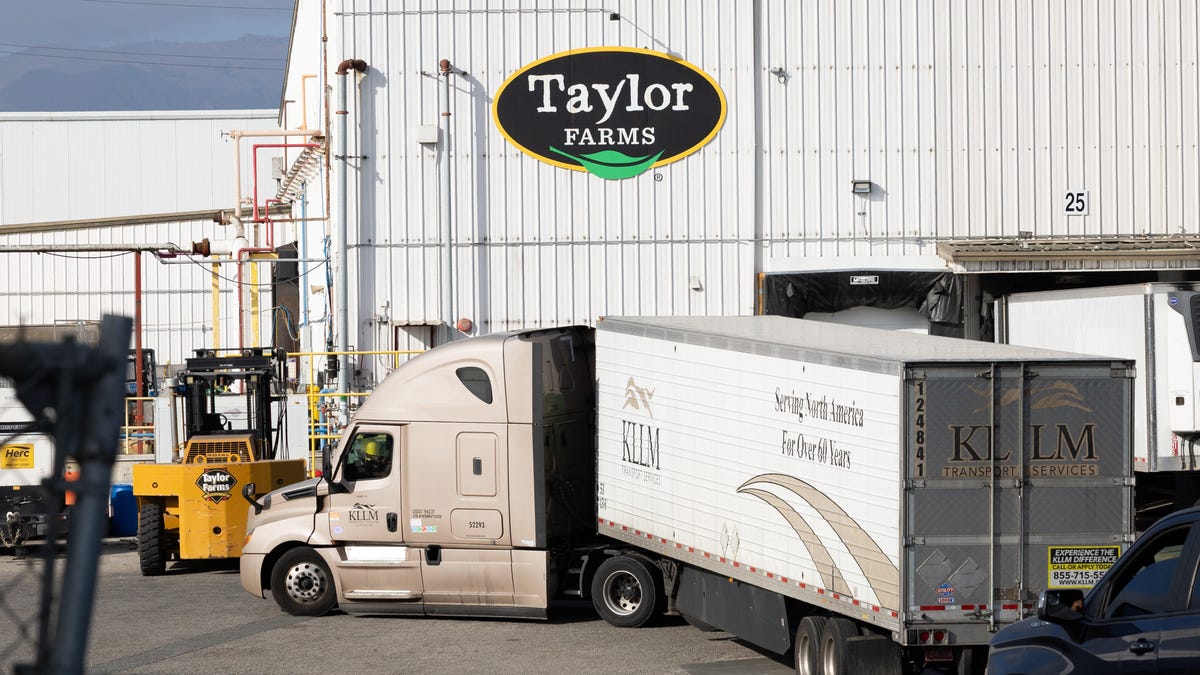 Taylor Farms Faces Dual Salmonella and Cyclospora Recalls